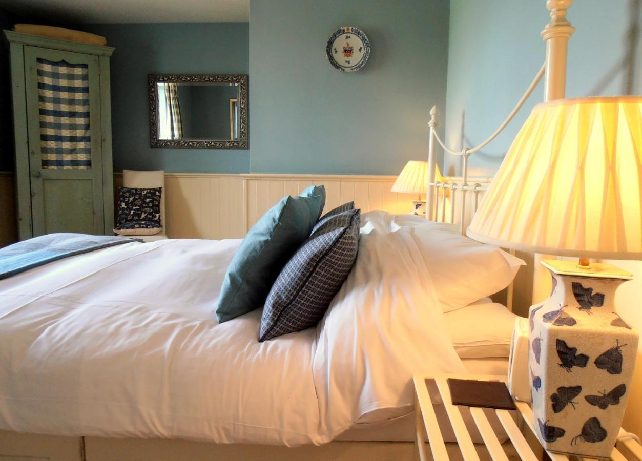 The Hunters Rest Inn Clutton Habitación foto